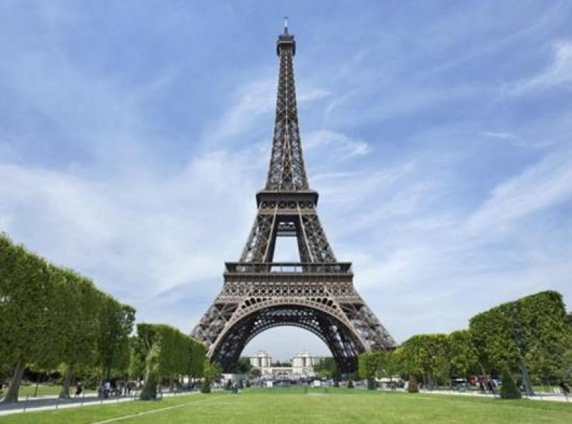 أسهل طريقة لزيارة برج إيفل وعدم الانتظار