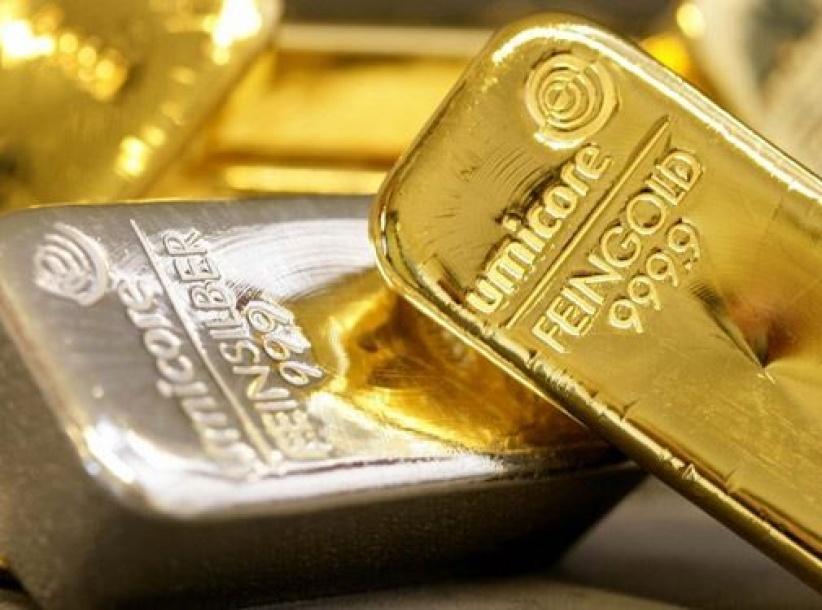 الذهب يرتفع مع هبوط الدولار