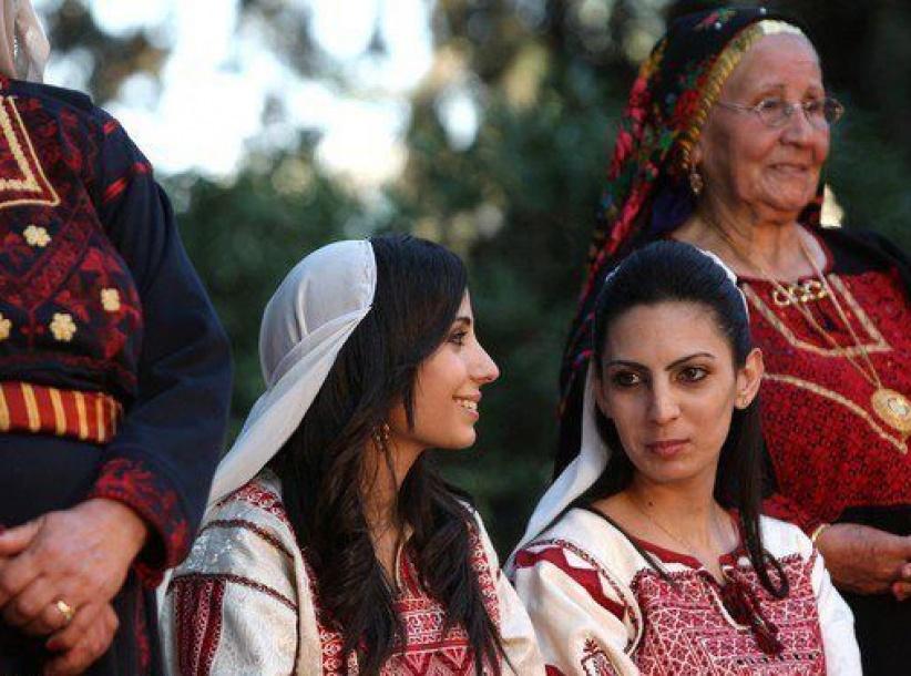 توصيات الديوان الثقافي الساحوري وبلدية بيت ساحور والمشاركون في ندوة 