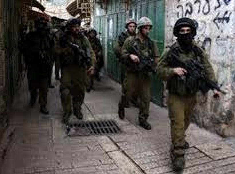 الاحتلال يقتحم قرية جيت ويسلم 5 إخطارات وقف بناء