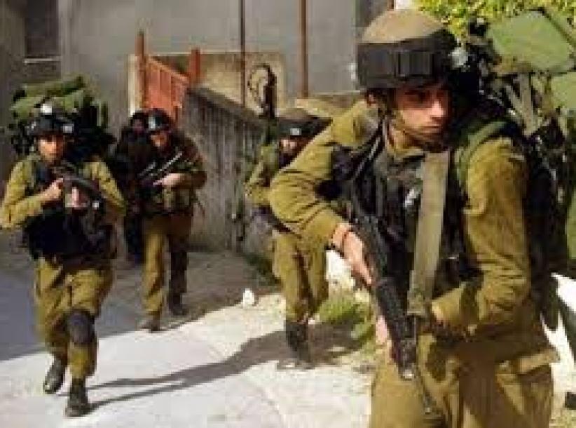 قوات الاحتلال تستولي على كاميرات مراقبة في عدة قرى شمال رام الله