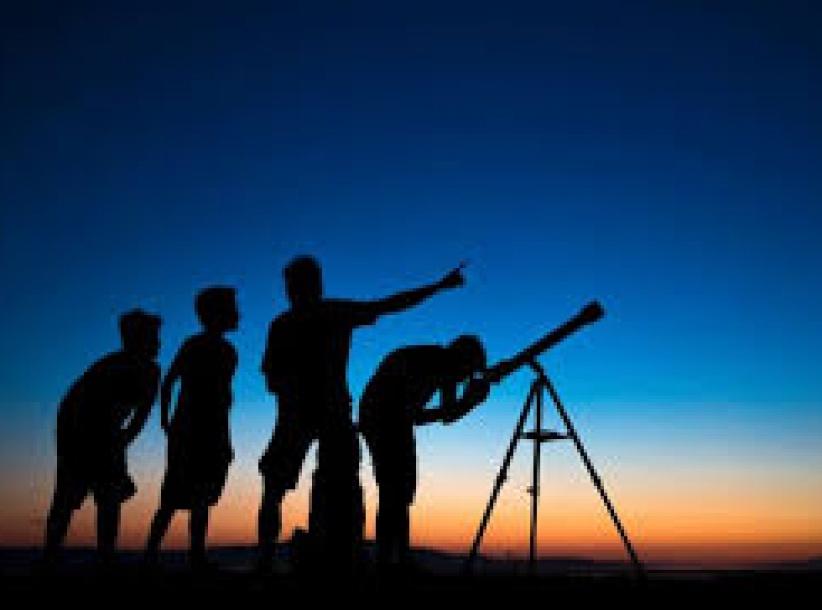 المشروع الاسلامي: رؤية الهلال الخميس غير ممكنة بالعين المجردة والتلسكوب