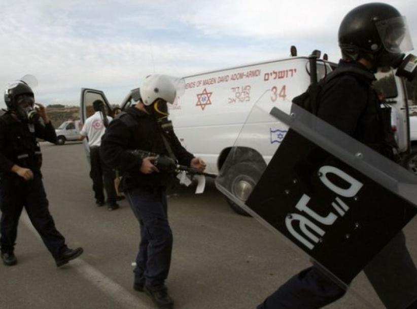 وحدة القمع تعتدي بالضرب على الأسير احمد سعدات