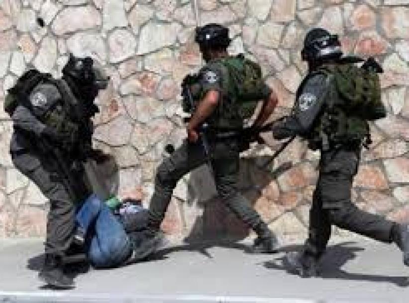 متطرفون يعتدون بالضرب على بائع مقدسي