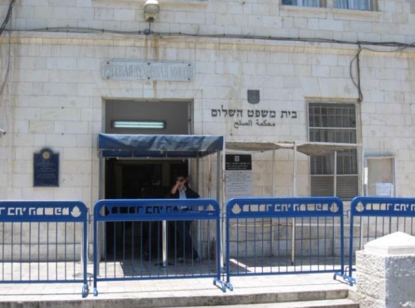 (بالأسماء): محاكم الاحتلال تمدد اعتقال 46 أسيراً