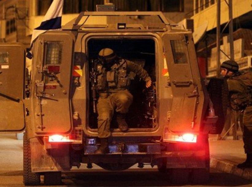 الاحتلال يعتقل 6 شبان شمال بيت لحم ويستدعي 3 آخرين