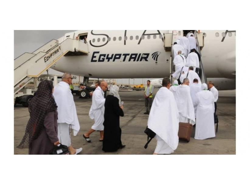 70 حاجًا من أهالي قطاع غزة يصلون الي مطار القاهرة