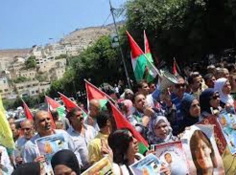 وقفة تضامنية نصرة للأسرى المضربين في نابلس