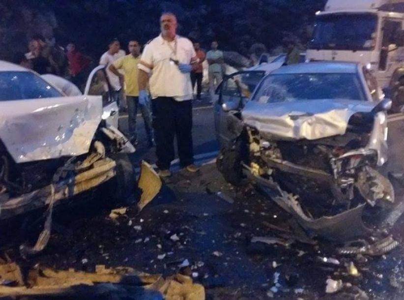 اصابات بحادث بين مركبتين فلسطينية واسرائيلية جنوب نابلس