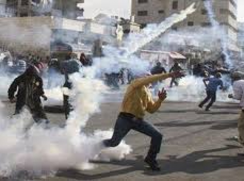 4 إصابات خلال مواجهات مع الاحتلال بالقدس