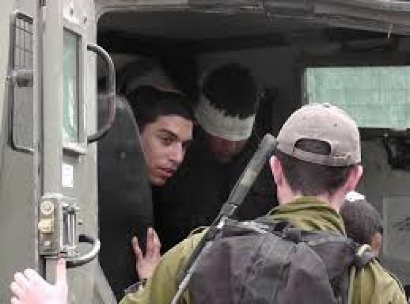 اعتقالات وتفتيش هجمي للمنازل في الضفة والقدس