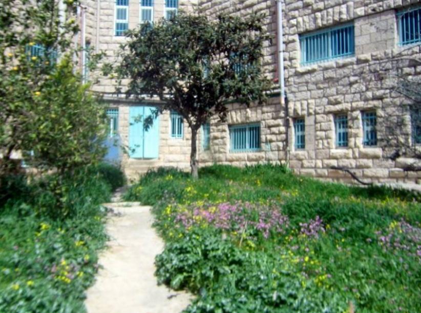 تعطيل الدوام ليومِ غدٍ في مدرسة الأمل الثانوية ببيت جالا