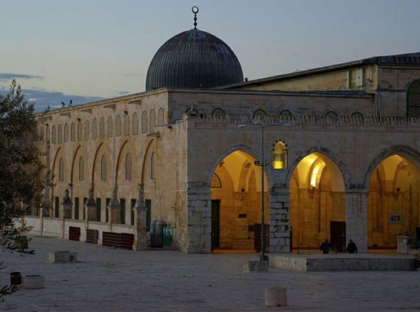 الاحتلال يفرج عن معلمة مقدسية بشرط الإبعاد عن المسجد الأقصى