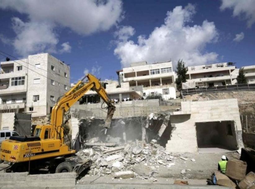 بلدية الاحتلال توزع اخطارات هدم قضائية في سلوان
