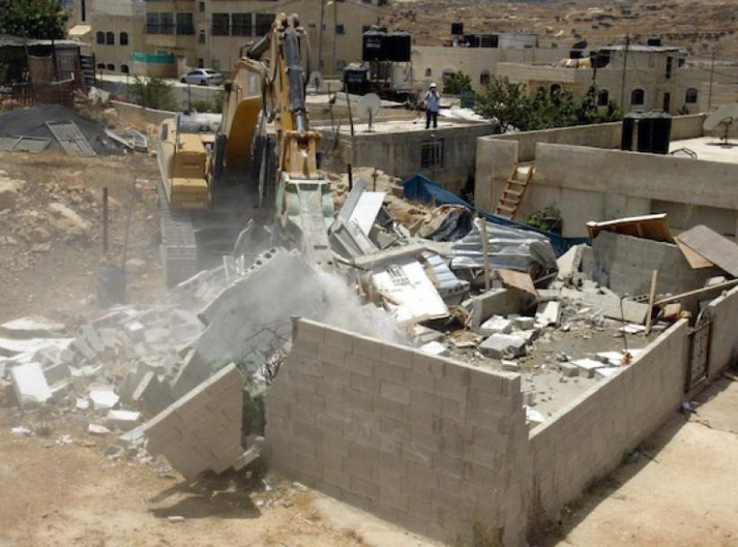 إخطار جديد لهدم منزل عائلة أبو الرب بقباطية