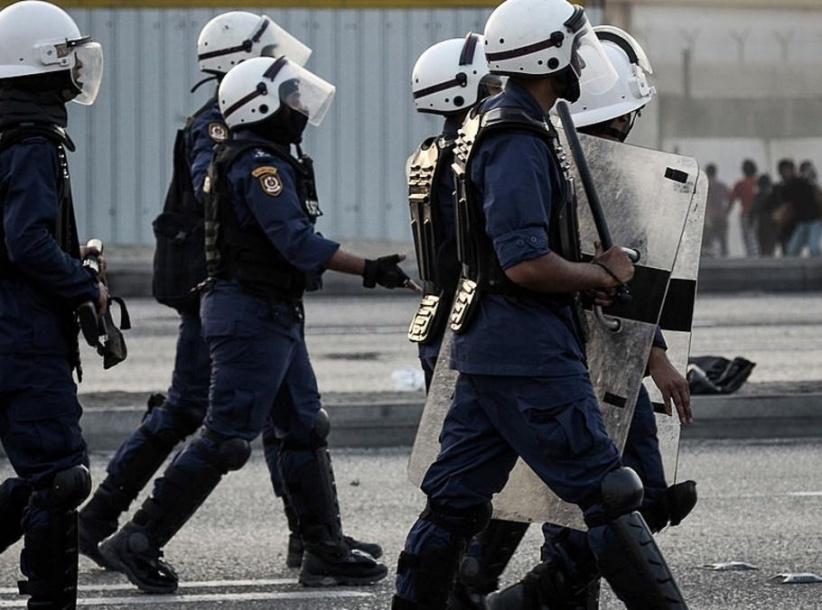 البحرين- عمل إرهابي يستهدف حافلة لنقل الشرطة