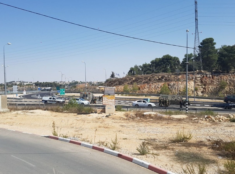الاحتلال يطلق النار على شاب فلسطيني قرب “عتصيون” جنوب بيت لحم