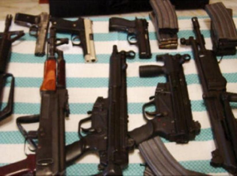 11 متهما يحاكمون في الاردن بتهمة تهريب اسلحة الى الضفة الغربية