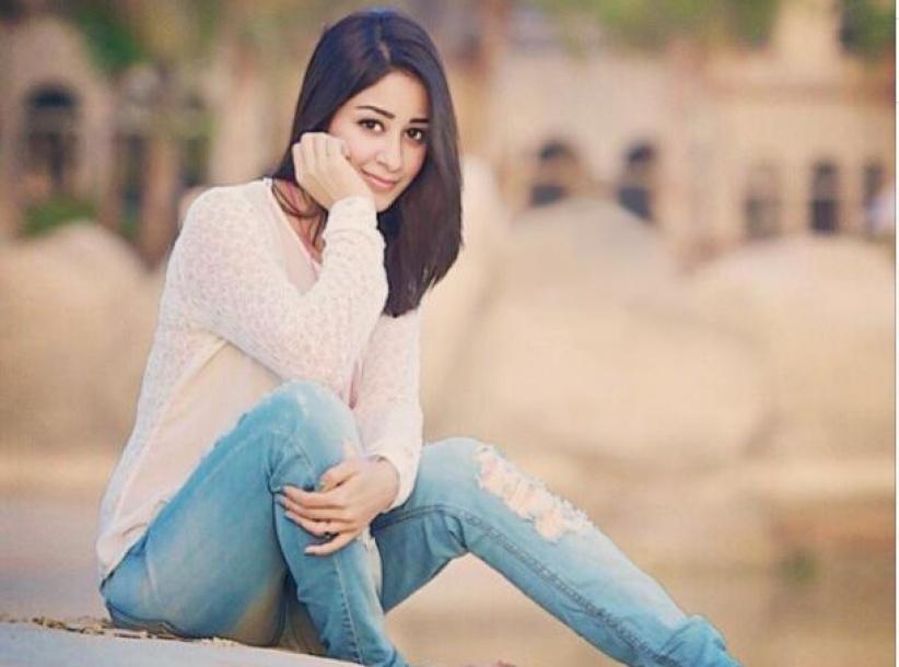 بالفيديو- أسيل عمران تتحدث عن العائلة والعمل والحب عبر يوتيوب