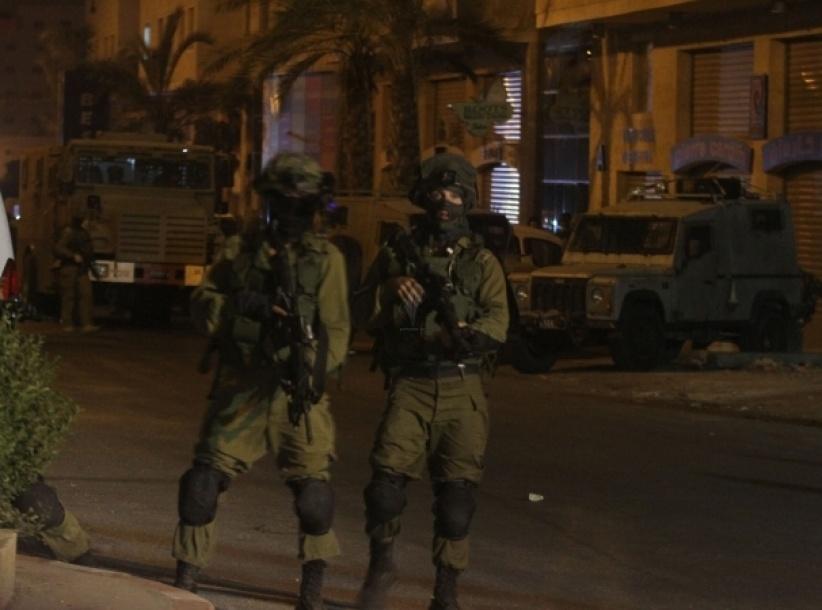 حملة اعتقالات بالضفة تطال اسرى محررين