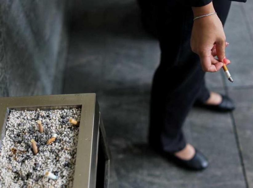 شركة تكافئ موظفيها غير المدخنين 