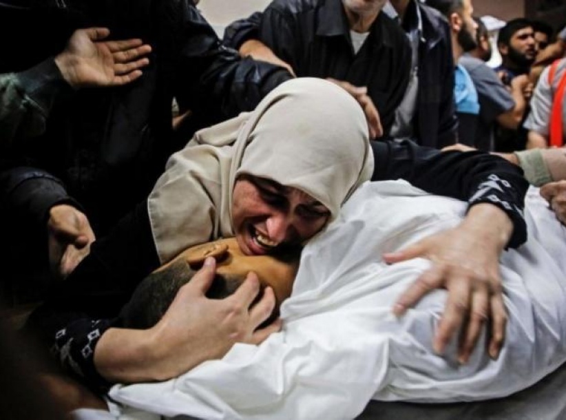 شهداء بقصف شقق سكنية بغزة وغارات على البريج وخان يونس