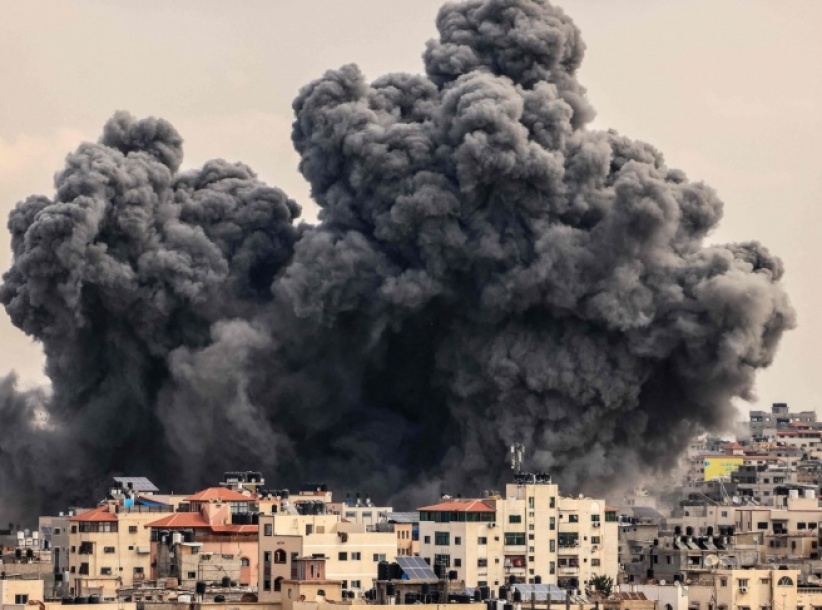 نسف منازل وغارات شرقي خانيونس وحي التفاح في غزة