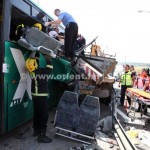 haifa-crash_between bus_truck_10-4-2013 (2)