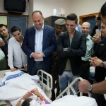 Mohamad-assaf-visting-wound people-jordan (12)