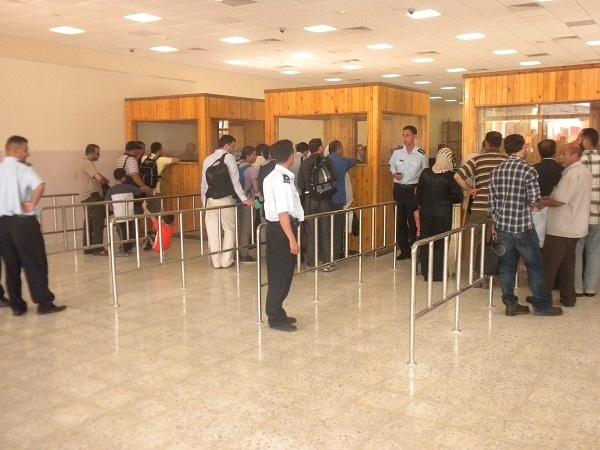 الشرطة: معبر الكرامة يعمل الأربعاء والخميس حتى الخامسة مساء