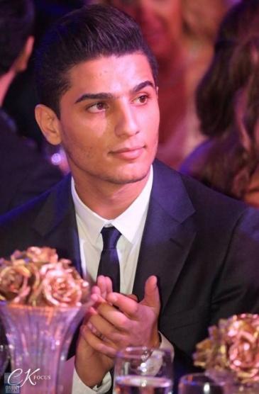 بالصور : محمد عساف أفضل مطرب شاب للعام 2014