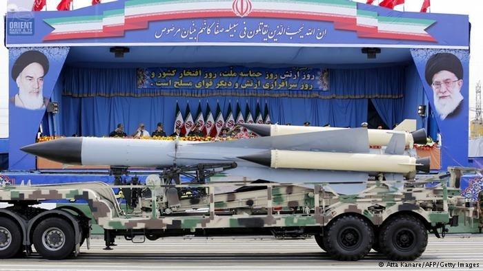 إيران تنفي قيامها بضربات جوية ضد