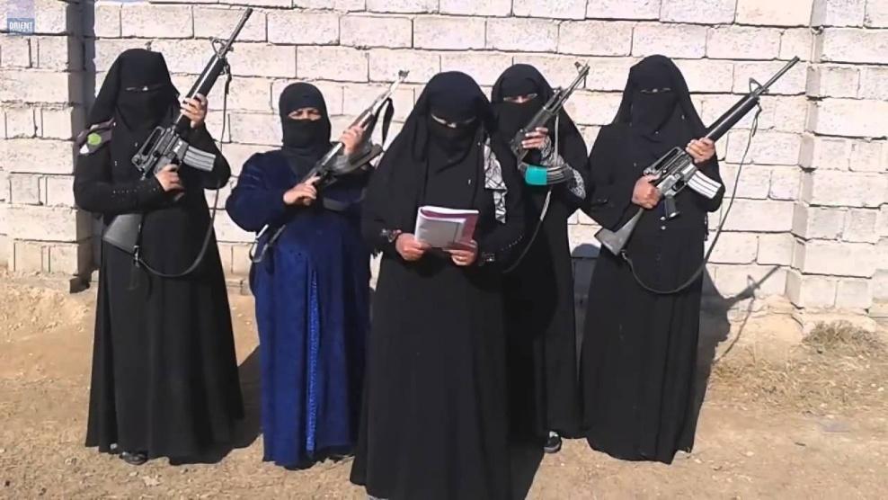 السجن 3 سنوات لفرنسي ساعد فتاة على الانضمام الى