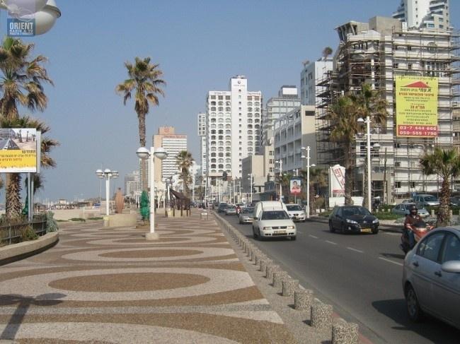 الإحتلال يسمح بدخول مركبات فلسطينية الى القدس لأولّ مرة منذ 15 عاماً