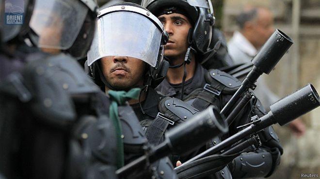 انفجار عبوتين ناسفتين بالقرب من مركز للشرطة في مصر