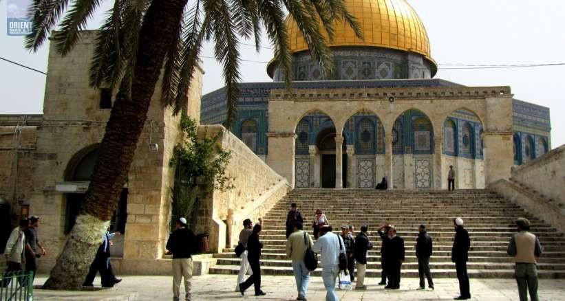 تحذير من حفر نفق جديد ينهش أساسات الأقصى