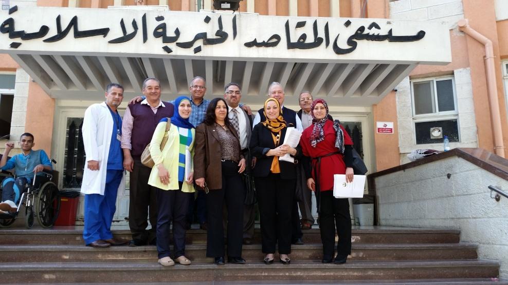 منظمتا الصحة واليونيسيف تمنحان مستشفى المقاصد شهادة 