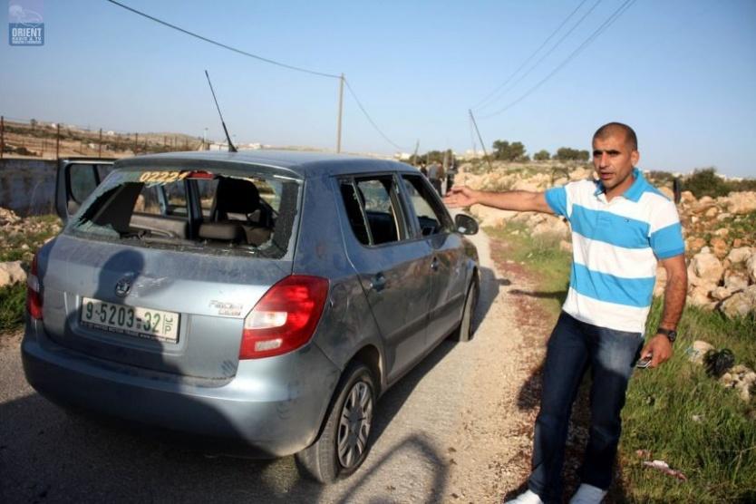 مستوطنون يهاجمون مركبات فلسطينية قرب نابلس
