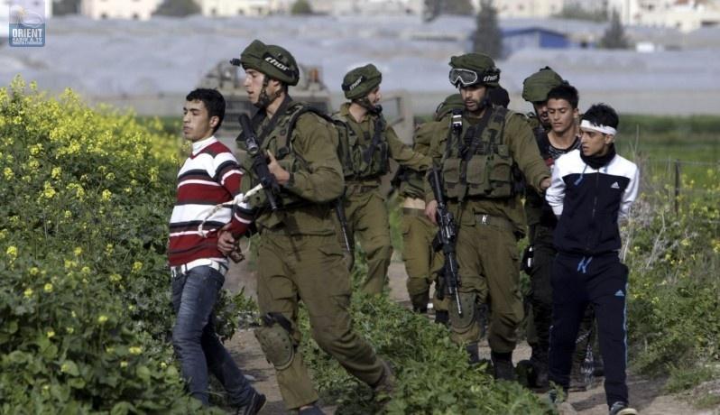 اعتقال 3 فلسطينيين بـ