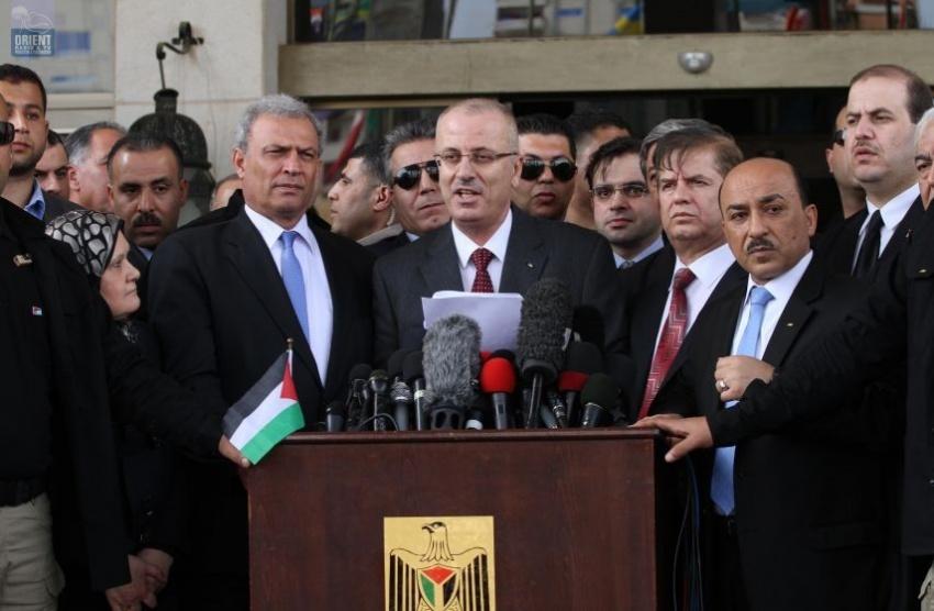 ممثلو الوزارات يمارسون عملهم في غزة اليوم