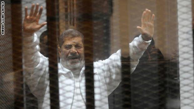 ترقب الحكم على مرسي.. المفتي يسلم رأيه