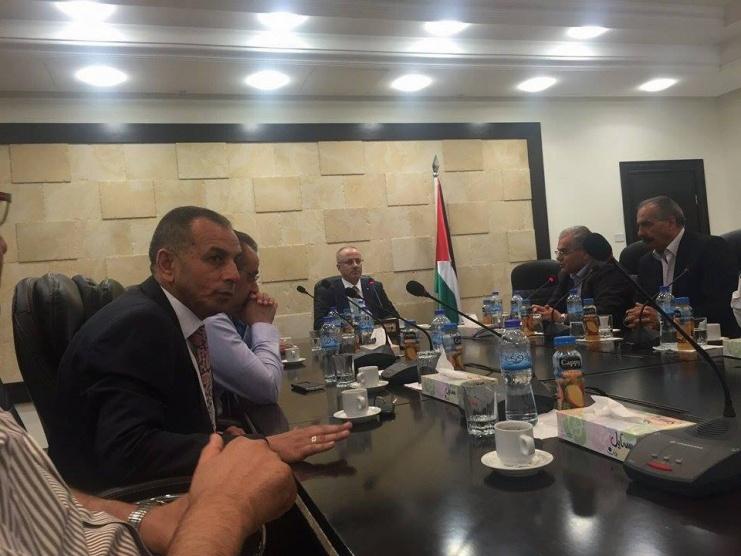 بالصور: نقابة الأطباء تجتمع برئيس الوزراء