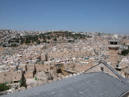 الخليل: الاحتلال يشرع بمسح أراضي المواطنين المحاذية لشارع رقم 60