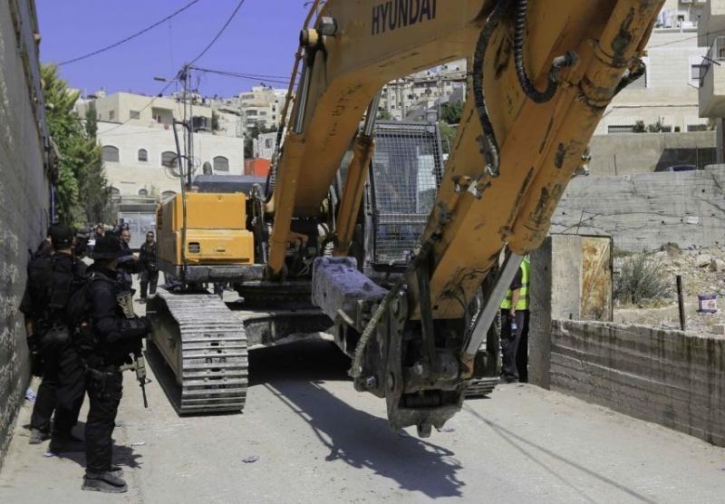الاحتلال يعلق أوامر هدم لمسجد ومنزل وغرفة بسلوان