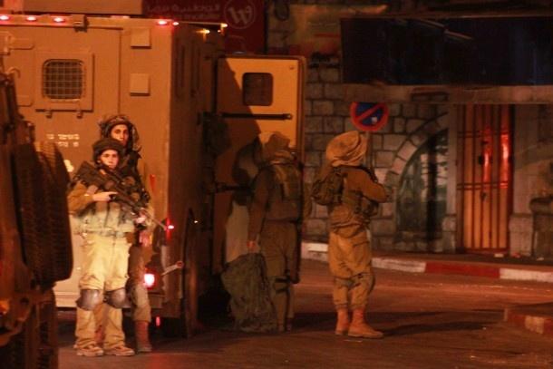 الاحتلال يشن حملة اعتقالات واسعة في محافظة الخليل