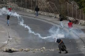 استشهاد رضيع  في بيت فجار اختناقا بالغاز المسيل للدموع