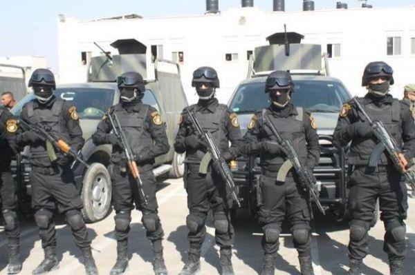 الامن ينشر قواته امام مشافي الخليل في اعقاب جريمة المستعربين
