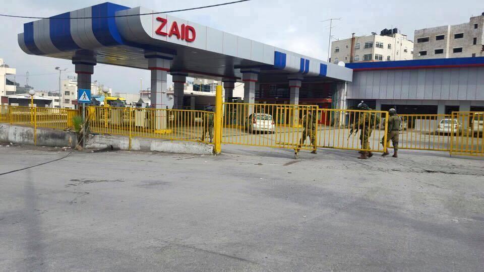 الاحتلال يطلق النار على سيدة فلسطينية بزعم محاولتها تنفيذ عملية دهس بالخليل