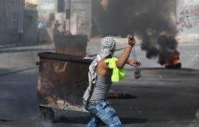 5 إصابات بالحي شمال البيرة ومواجهات بعدة مناطق من رام الله