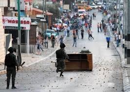 عشرات حالات الاختناق في مواجهات مع قوات الاحتلال في مخيم عايده